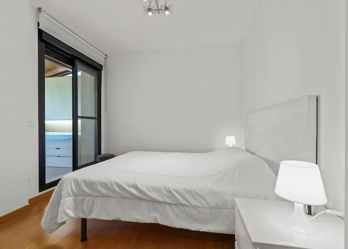 アパート Ribera Luar Penthouse 2459 エステポナ