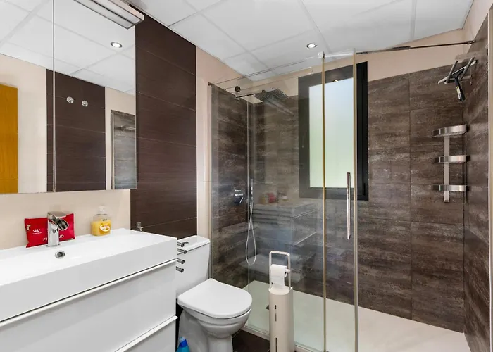 Ribera Luar Penthouse 2459 エステポナ