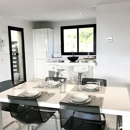 Ribera Luar Penthouse 2459