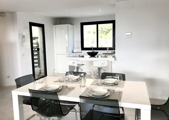 Ribera Luar Penthouse 2459