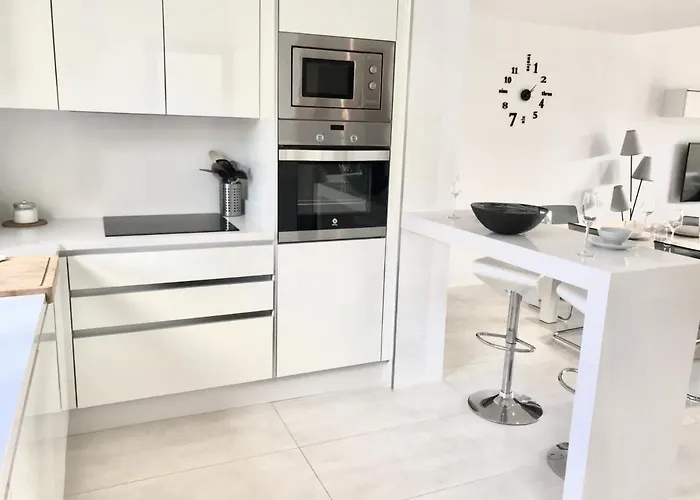 Ribera Luar Penthouse 2459 *